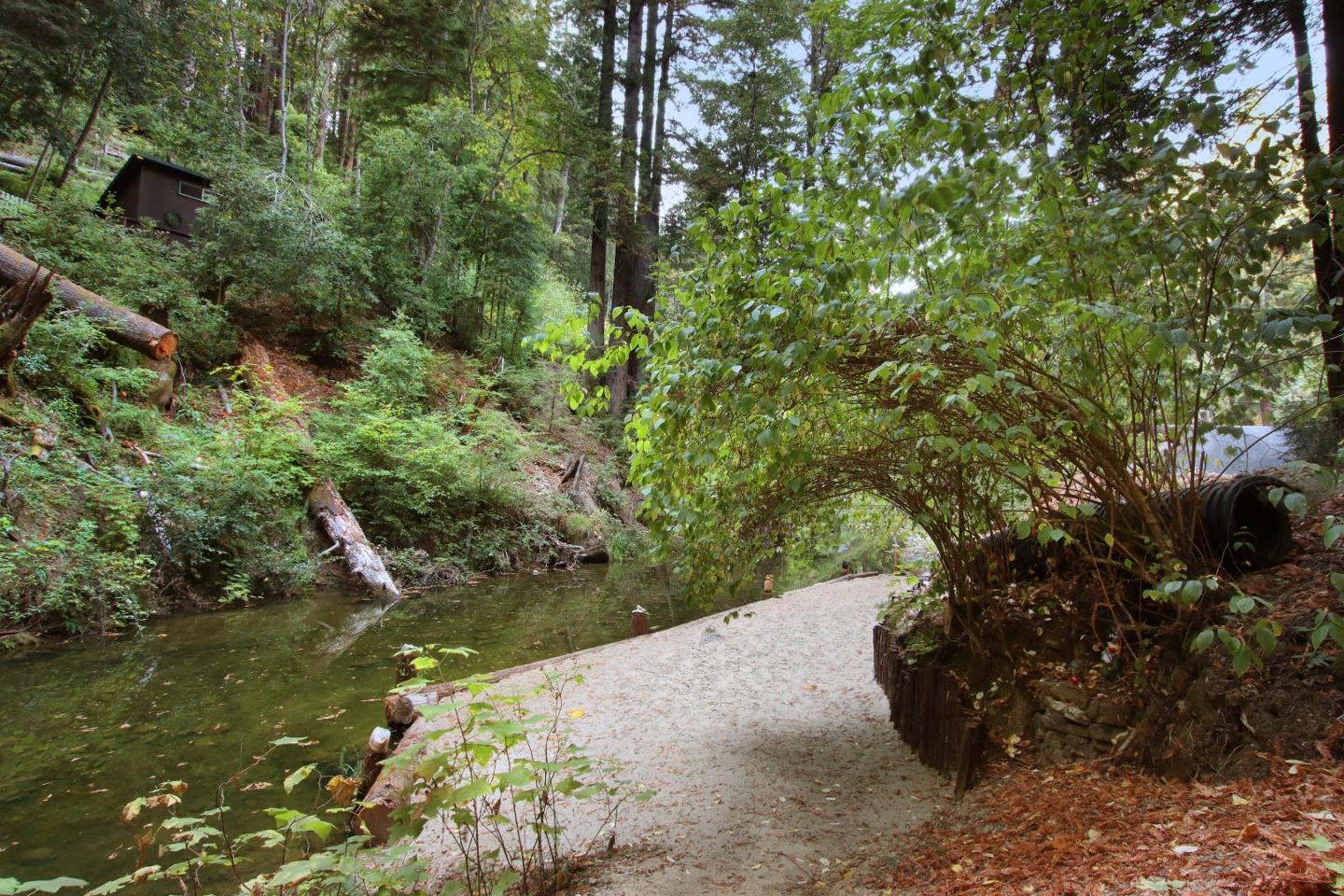 16770 Redwood Lodge RD