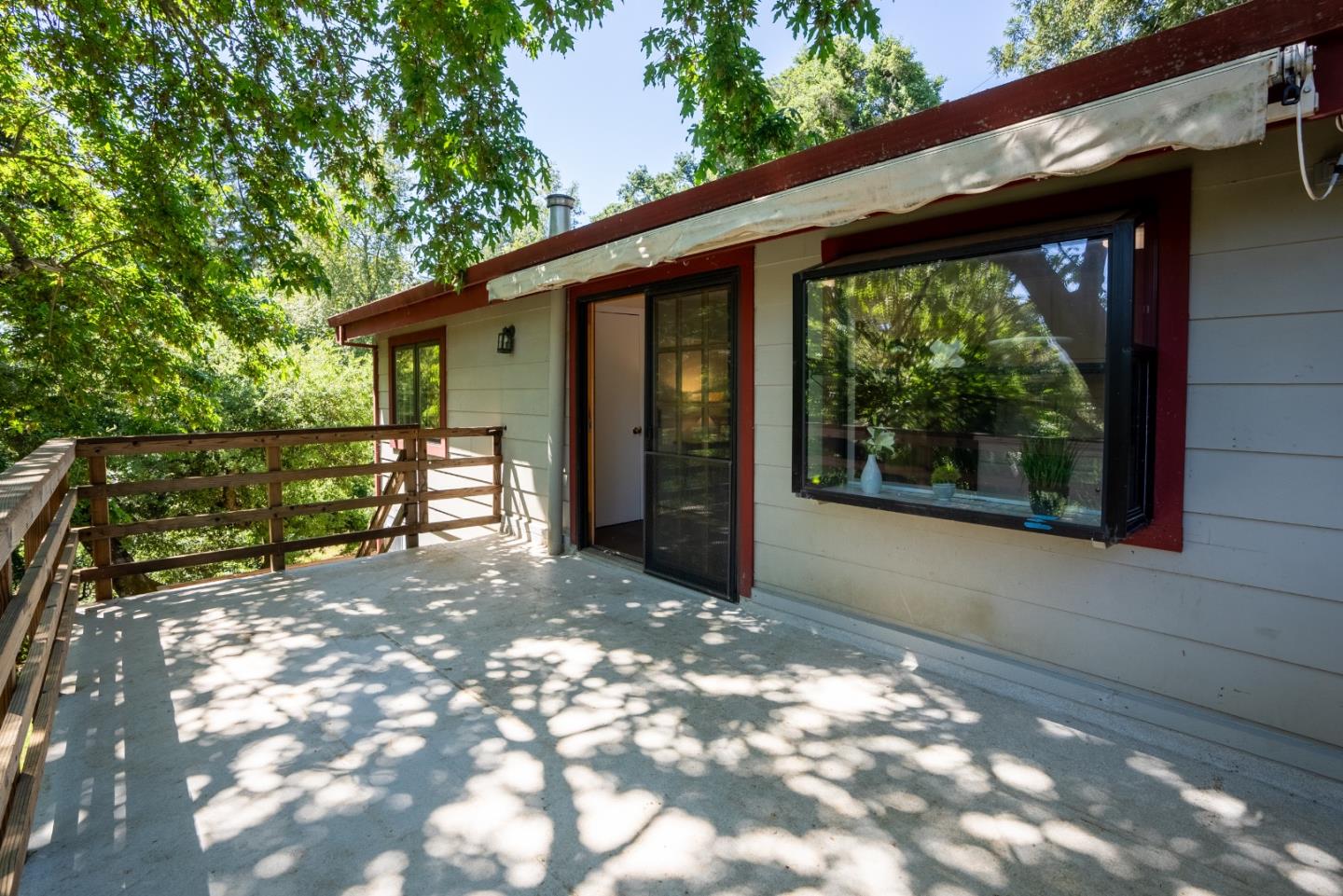 21412 Madrone DR