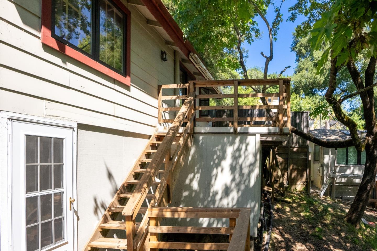 21412 Madrone DR
