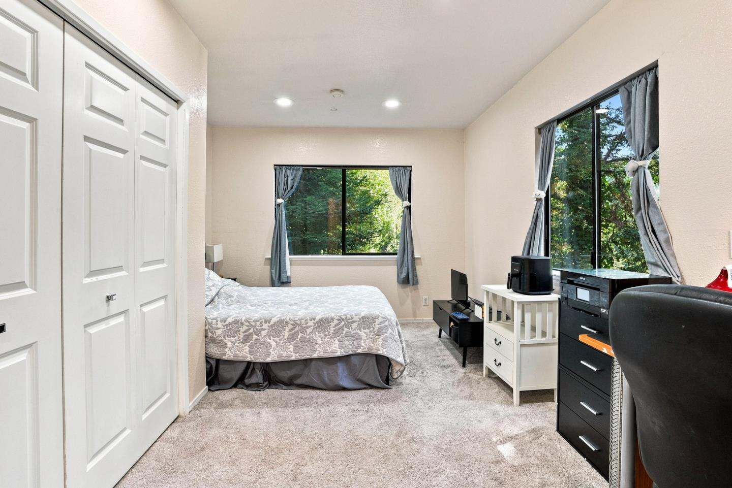 16855 Redwood Lodge RD