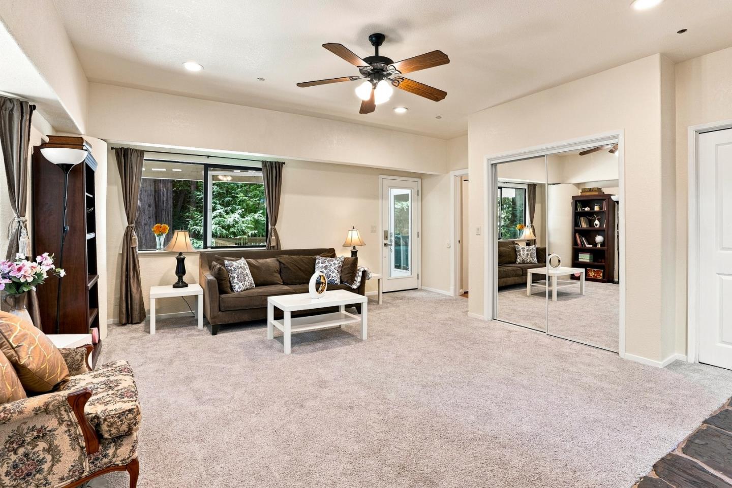 16855 Redwood Lodge RD