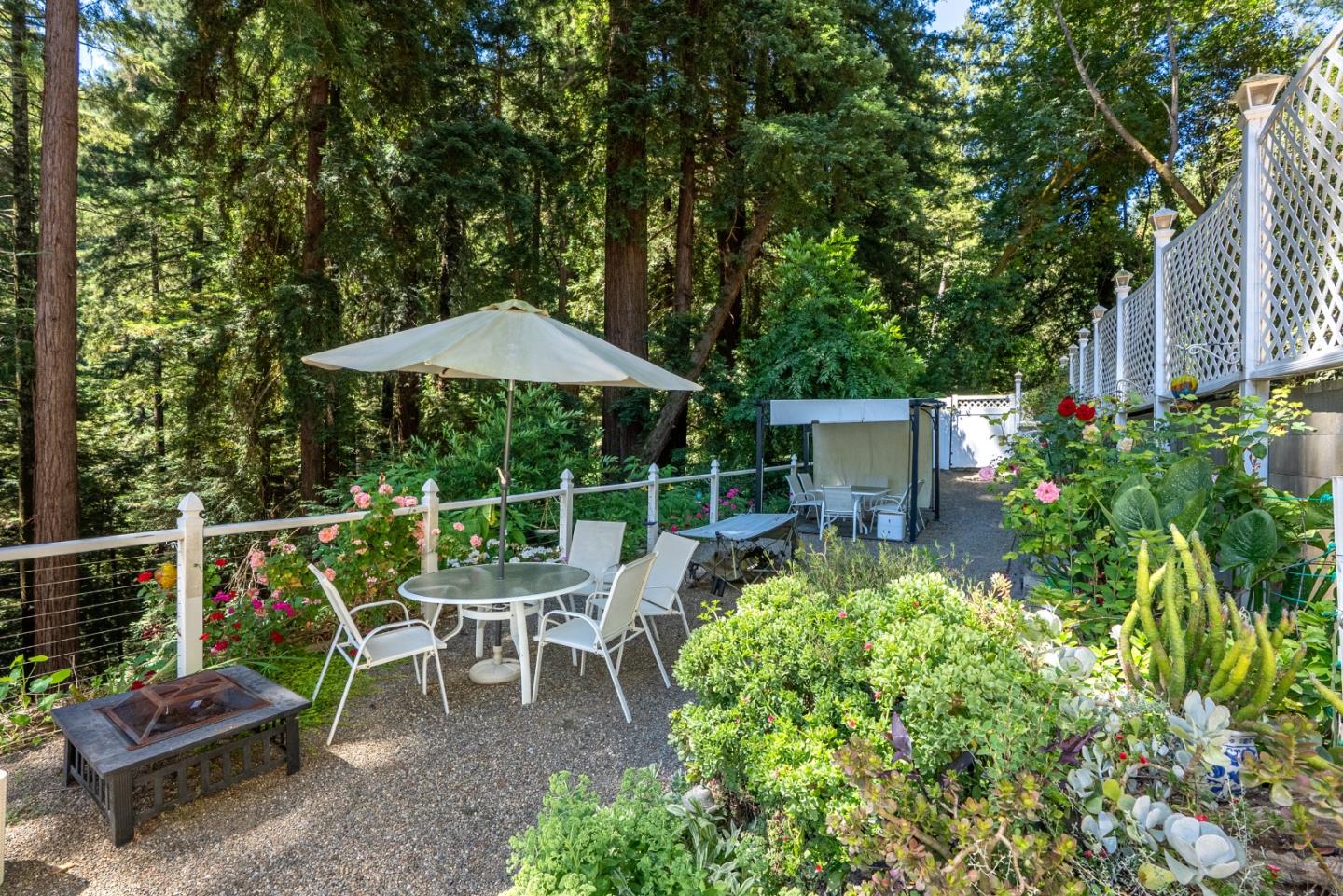 16855 Redwood Lodge RD