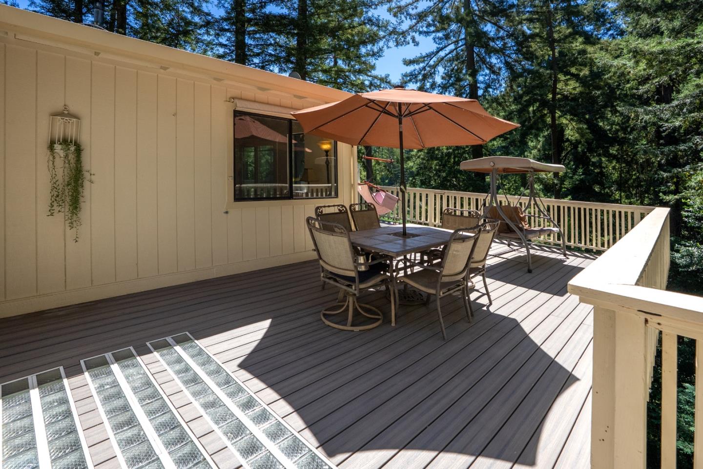 16855 Redwood Lodge RD