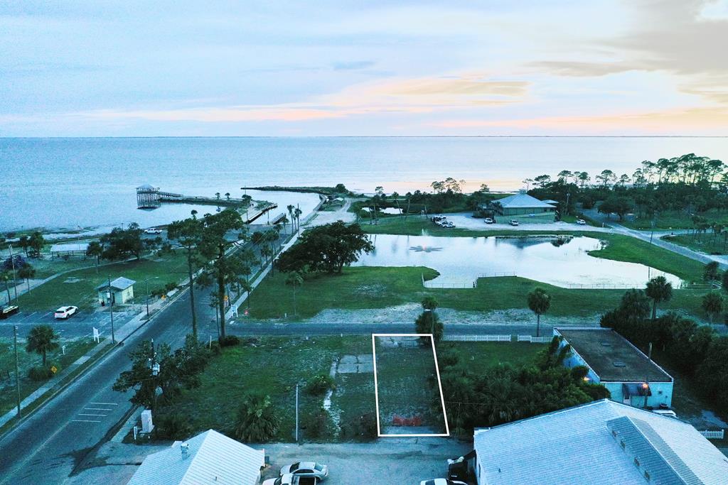Lot 17 Baltzell Ave, Port St. Joe 32456