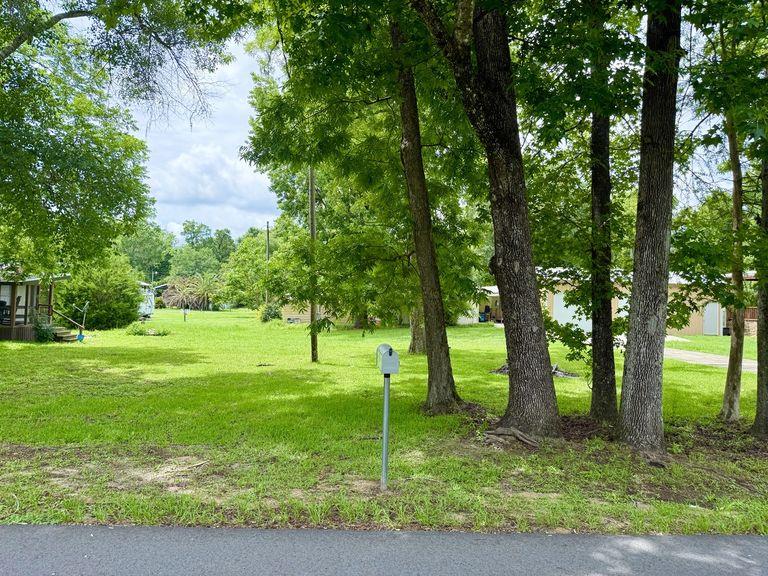 633 Byrd Parker Dr, 32465