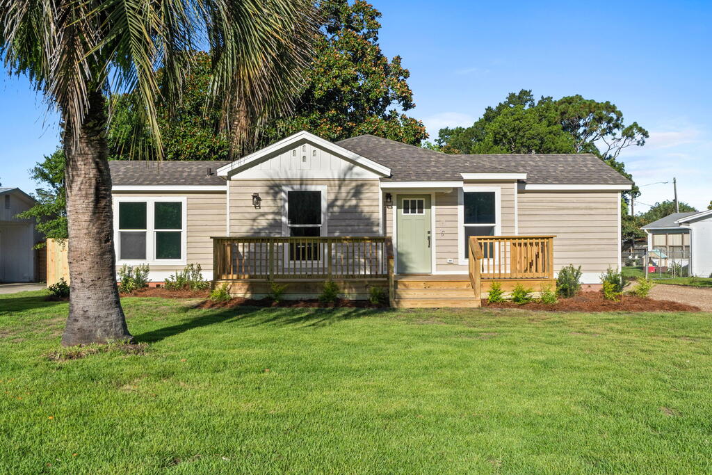 110 Hunter Cir, Port St. Joe 32456