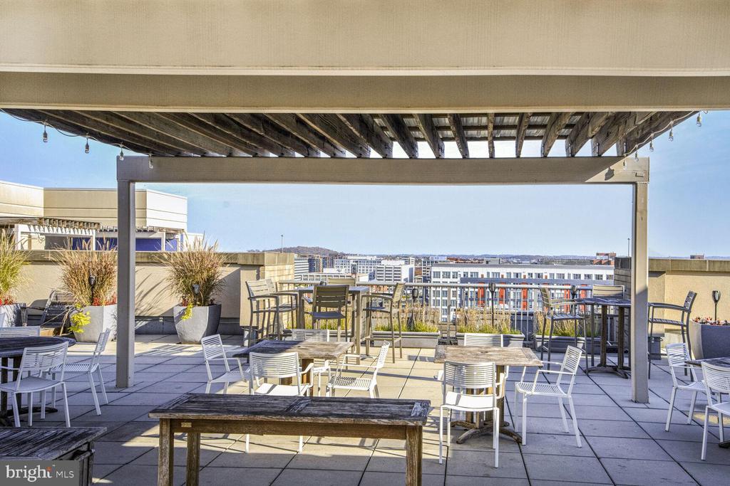 811 4TH STREET NW 807