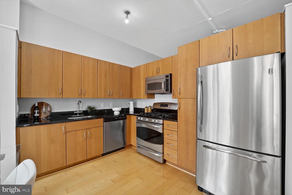 811 4TH STREET NW 807
