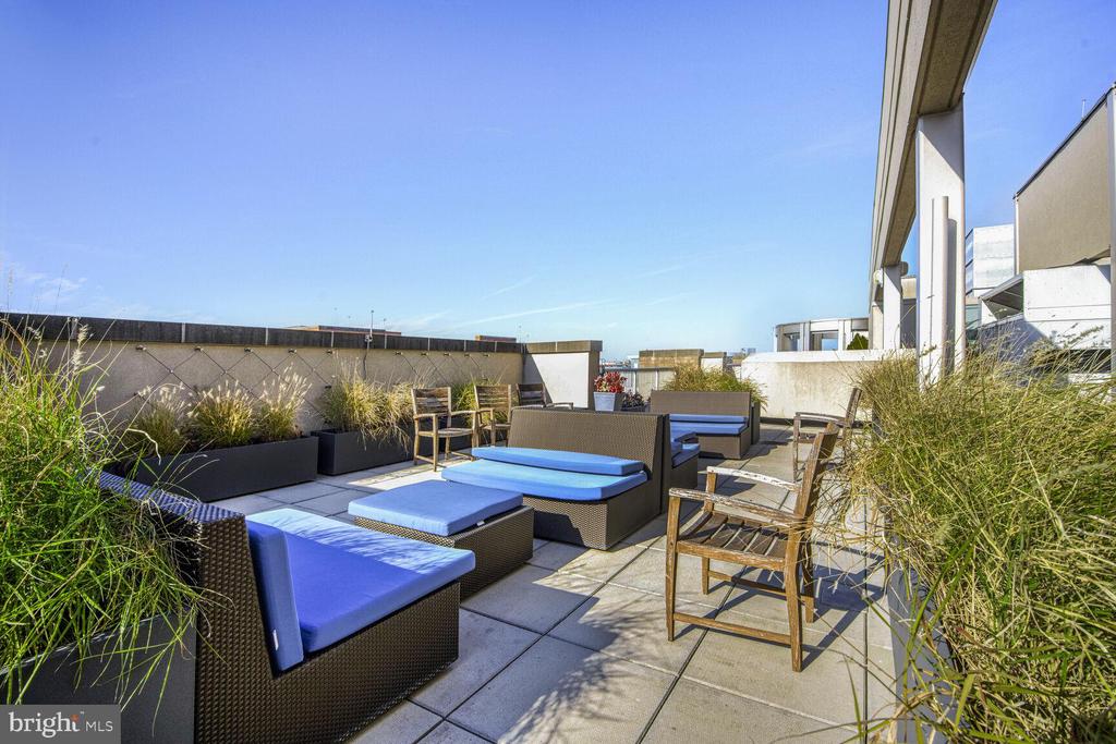 811 4TH STREET NW 807
