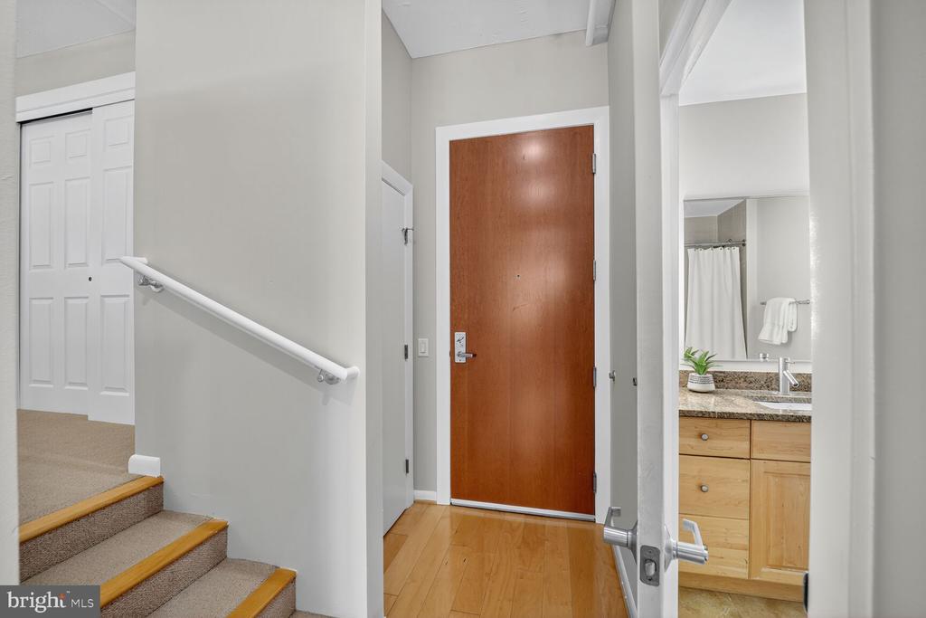 811 4TH STREET NW 807