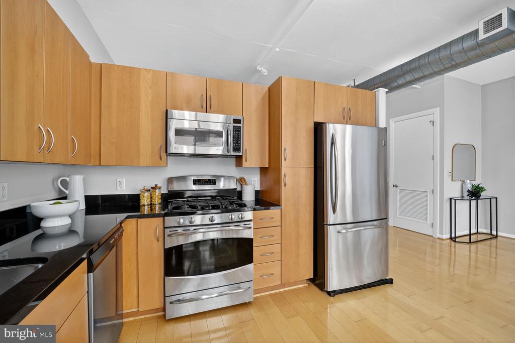 811 4TH STREET NW 807