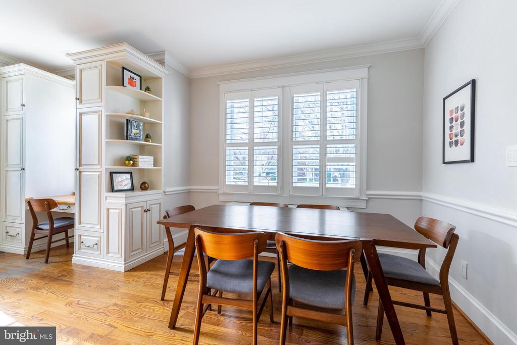 2243 NW 40TH STREET NW