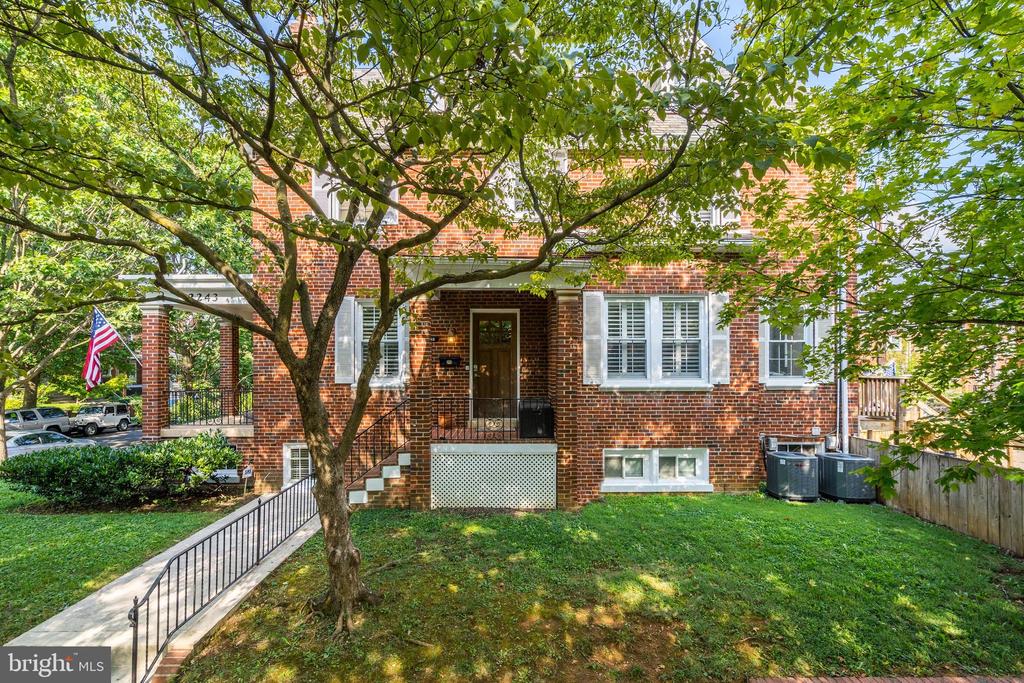 2243 NW 40TH STREET NW
