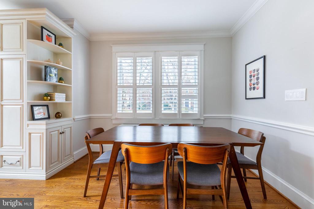 2243 NW 40TH STREET NW