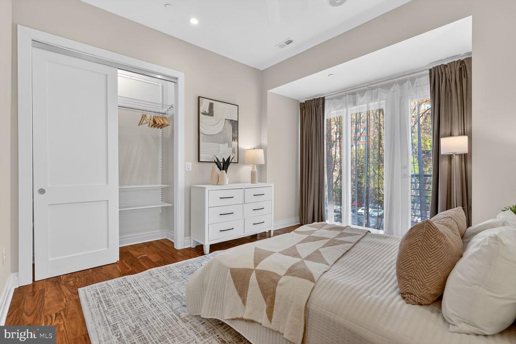 4012 NW EDMUNDS STREET NW 6 (PENTHOUSE)
