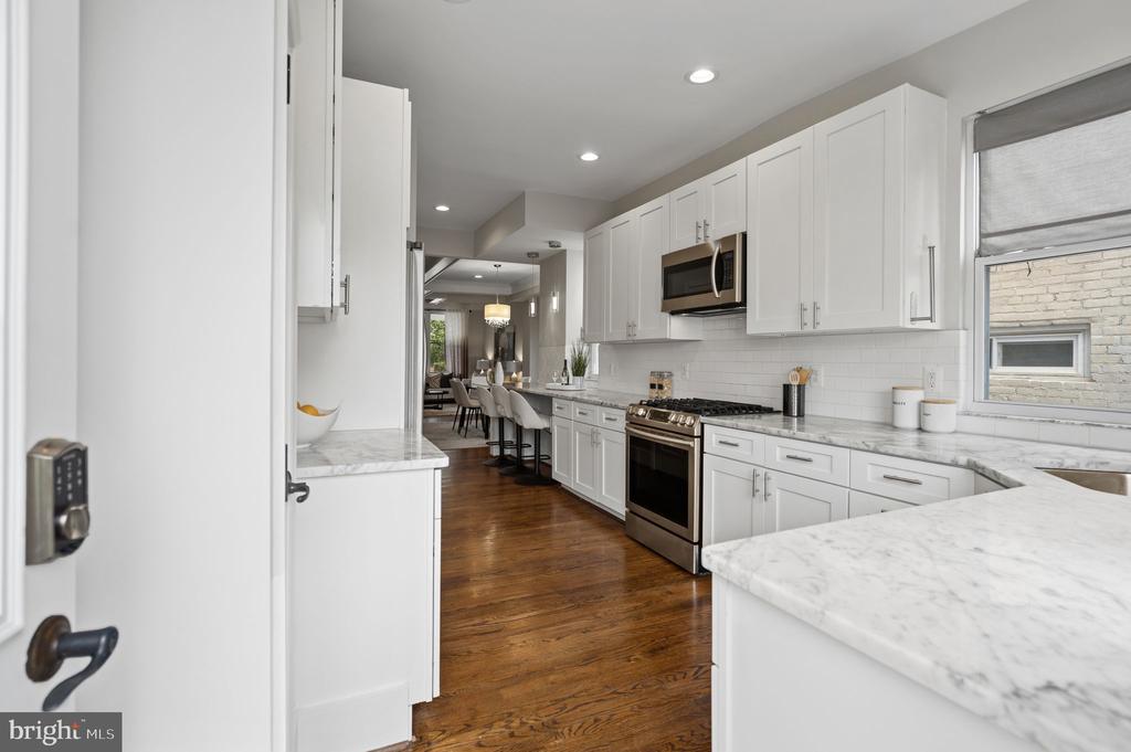 2129 4TH STREET NE