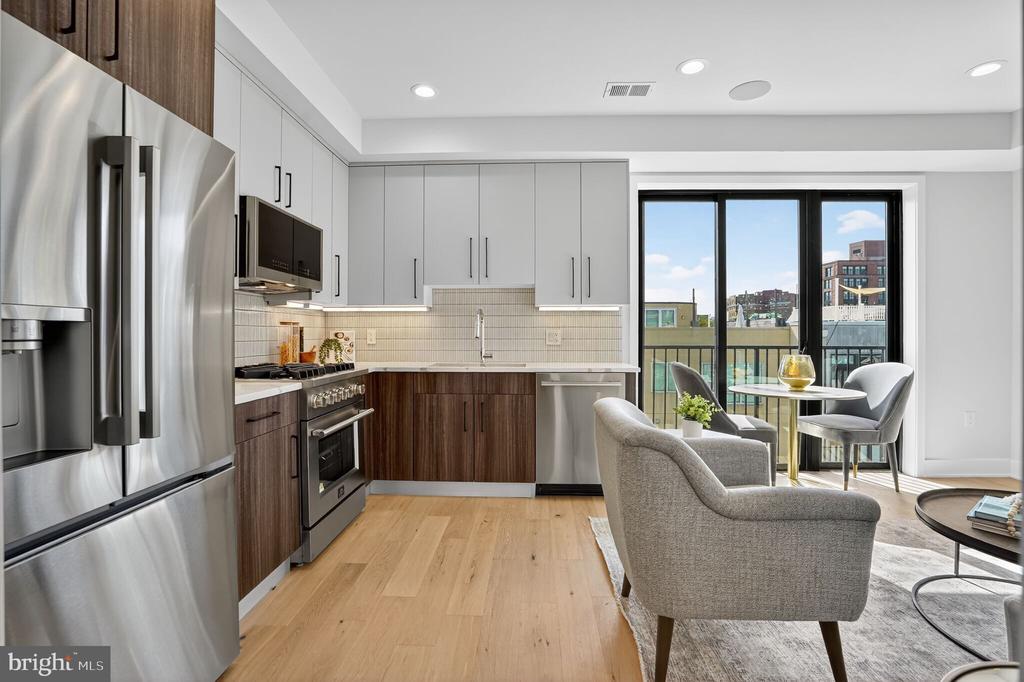 2440 ONTARIO ROAD NW Unit: 9