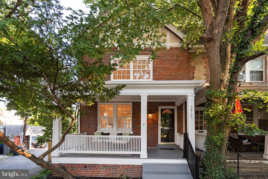 3810 BEECHER STREET NW