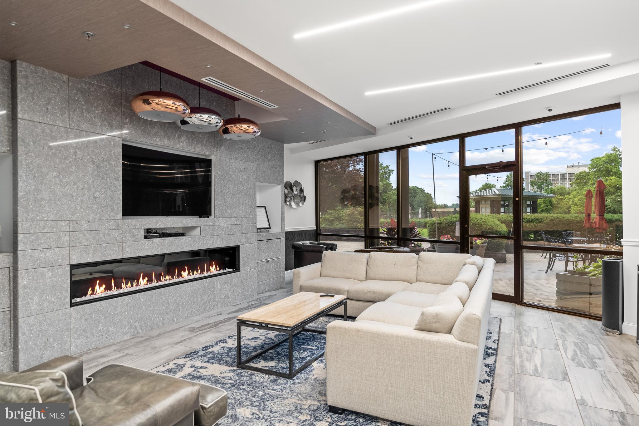5225 POOKS HILL ROAD 923S