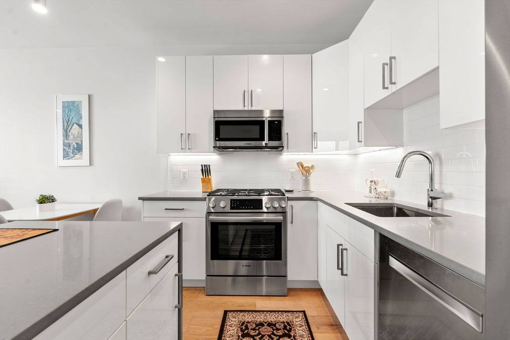 420 West Broadway # 405