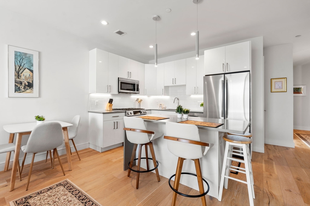 420 West Broadway # 405