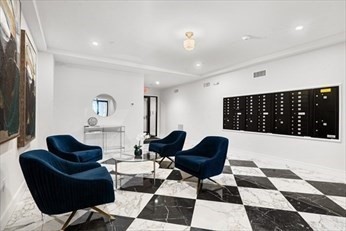 420 West Broadway # 405