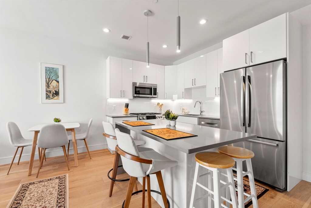 420 West Broadway # 405