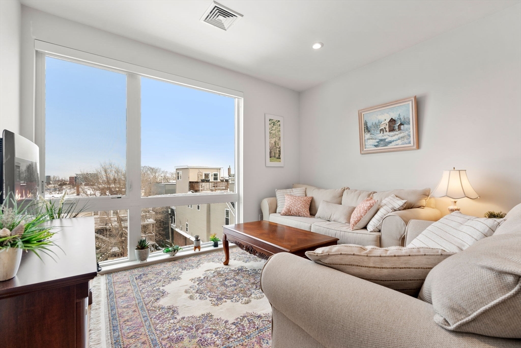 420 West Broadway # 405