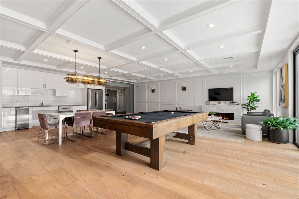 420 West Broadway # 405