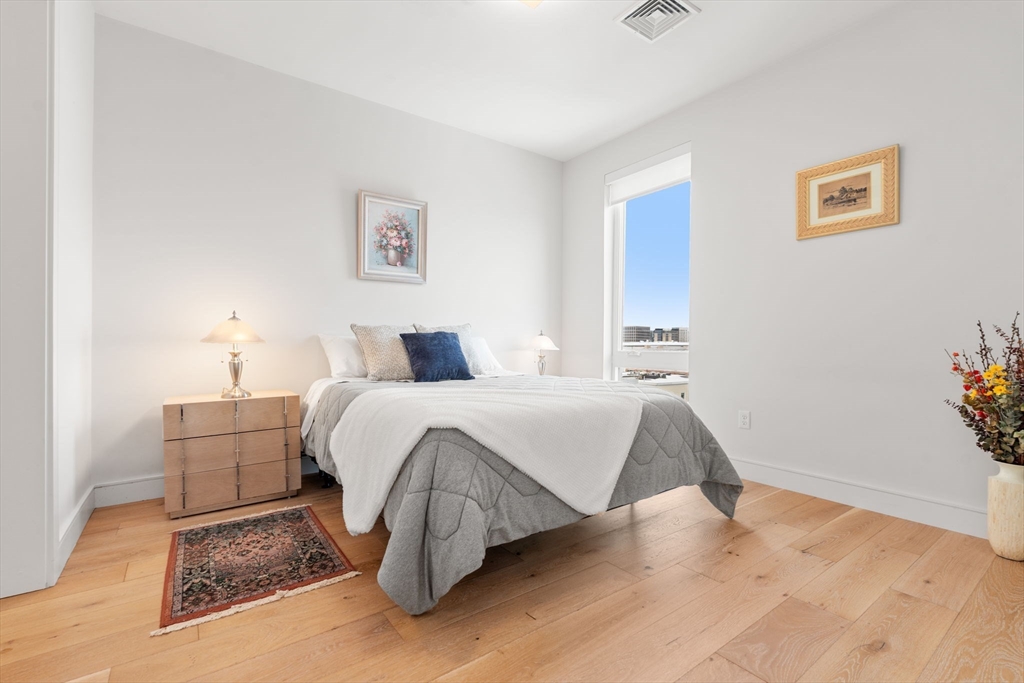 420 West Broadway # 405