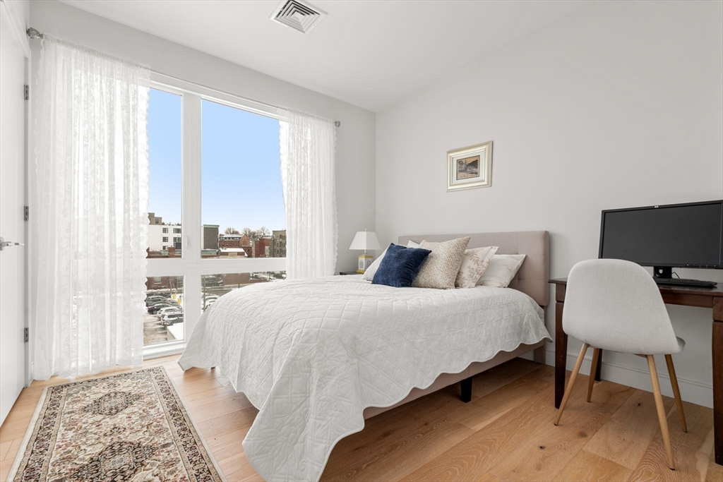 420 West Broadway # 405