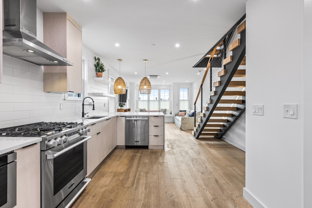 360 Athens St # 360