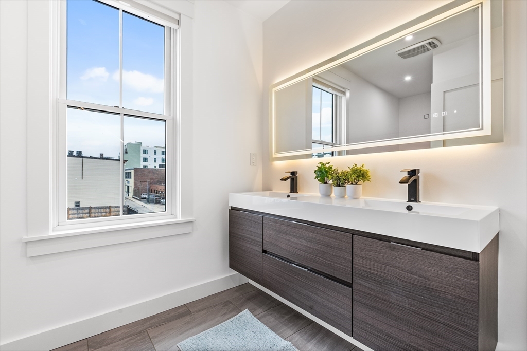 360 Athens St # 360