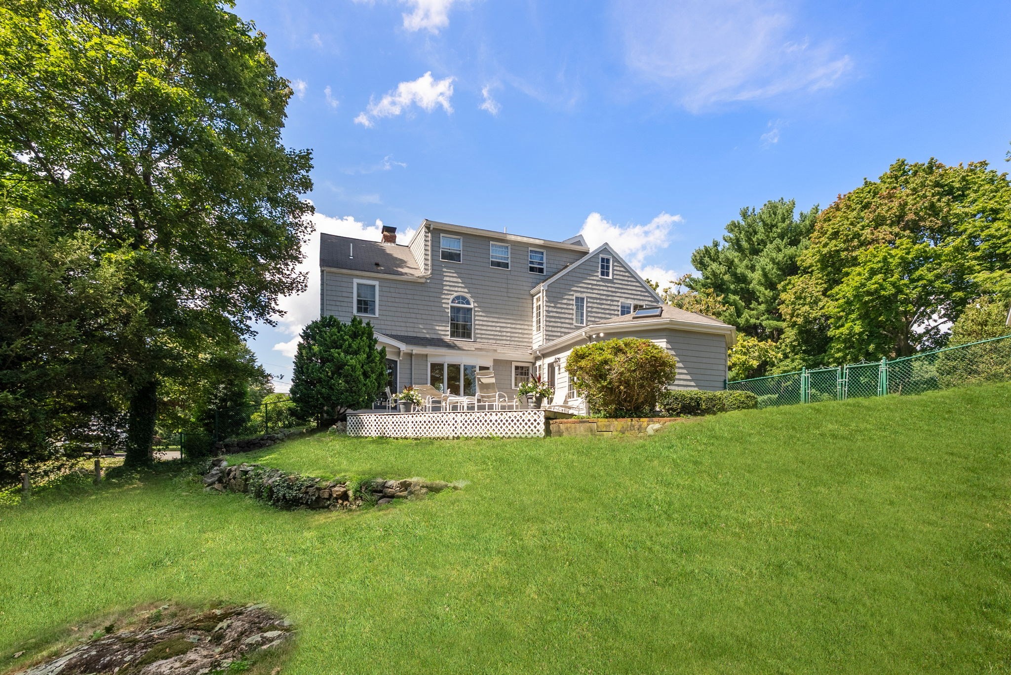 11 Hillcrest Rd