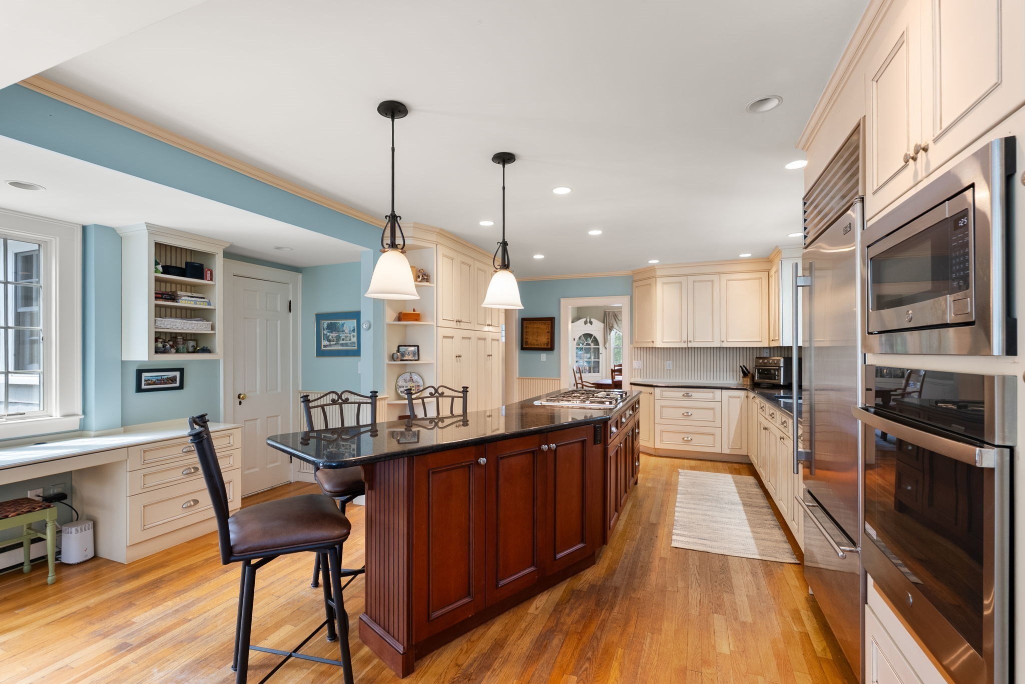 11 Hillcrest Rd
