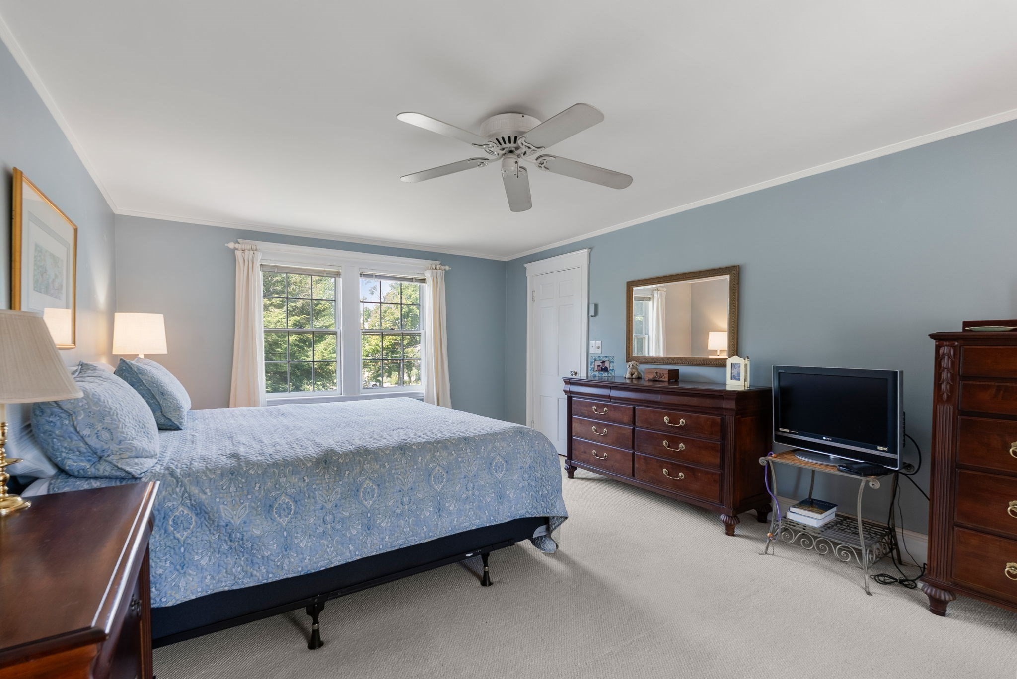 11 Hillcrest Rd