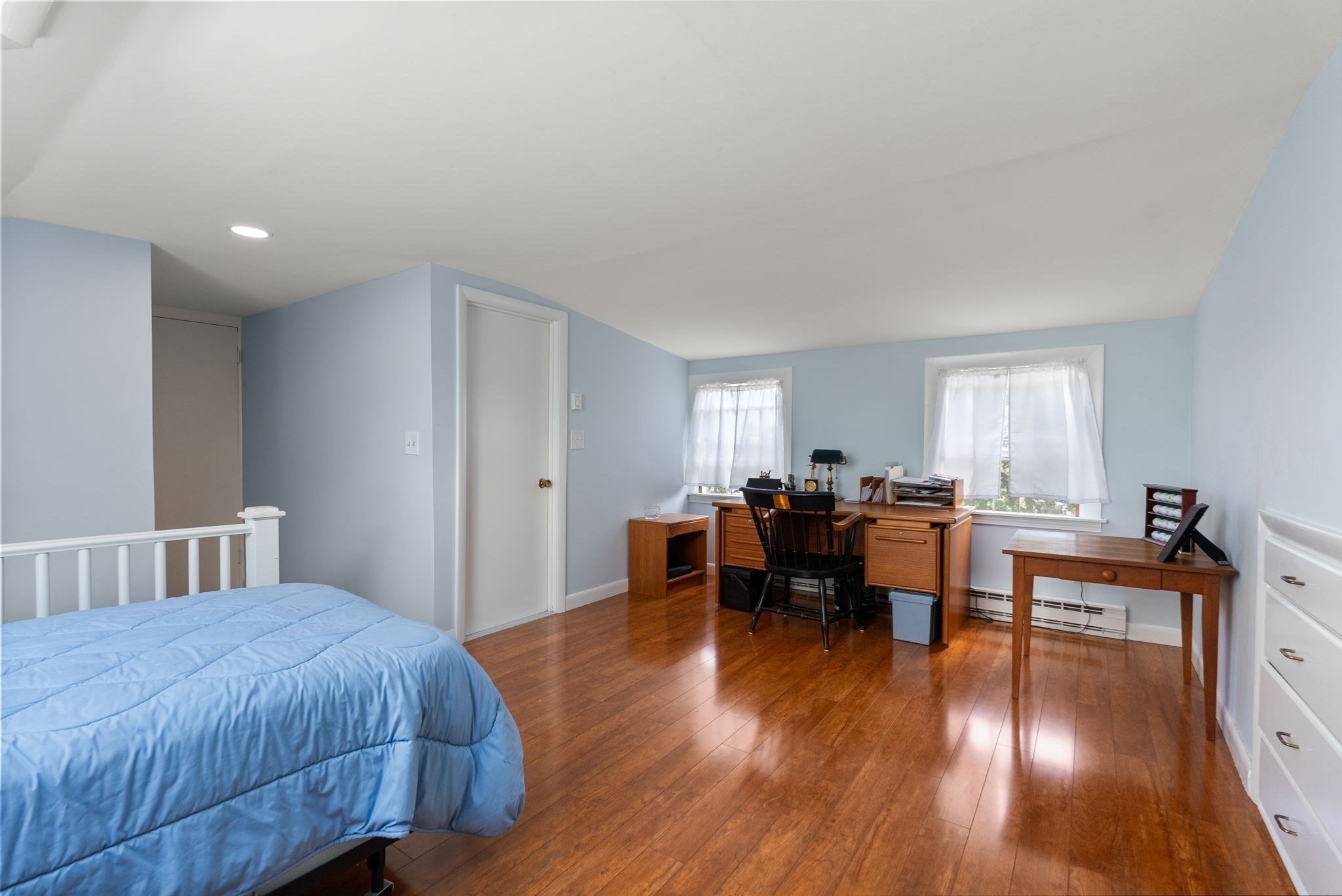 11 Hillcrest Rd