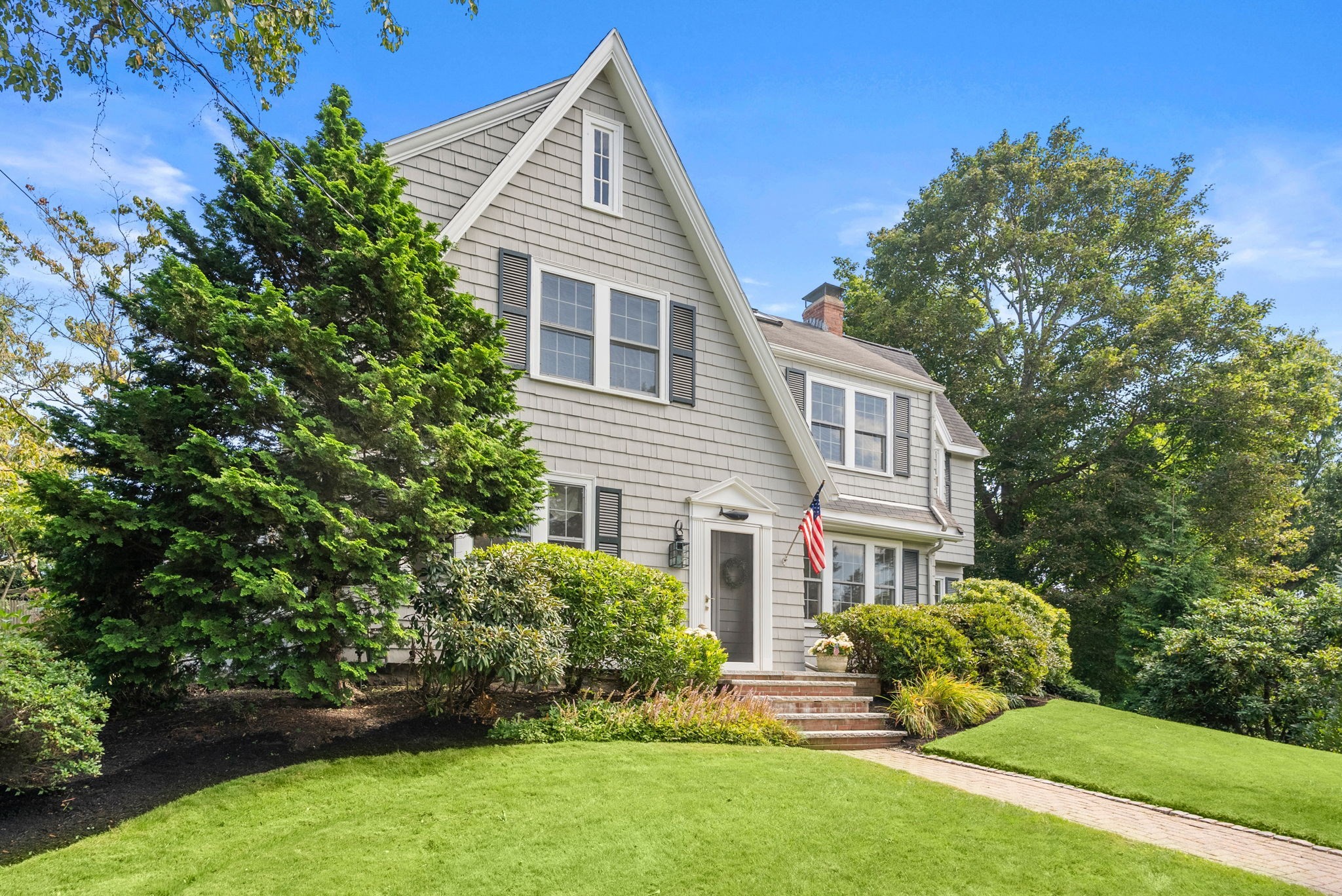 11 Hillcrest Rd