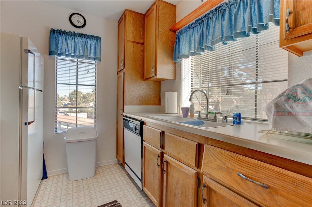 4718 Nara Vista Way 204