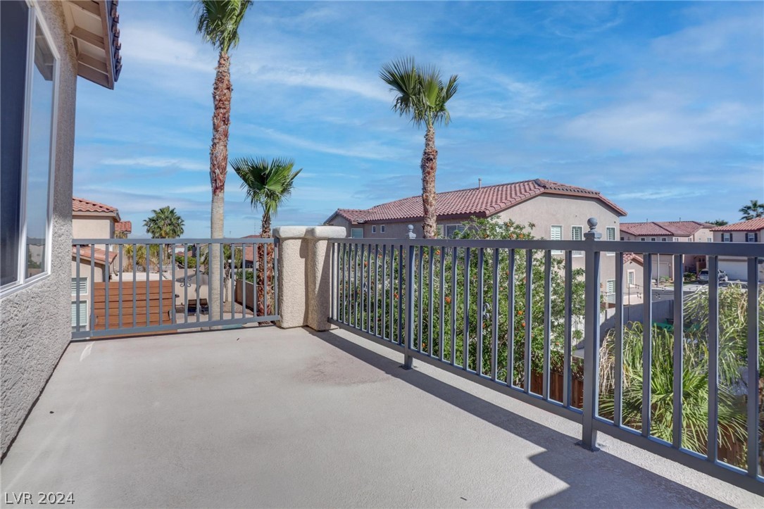 9395 Arrowhead Bluff Avenue