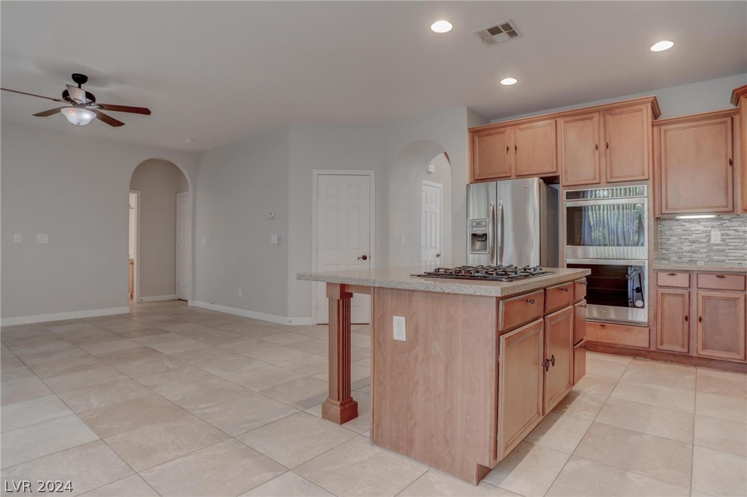 11717 Via Esperanza Avenue