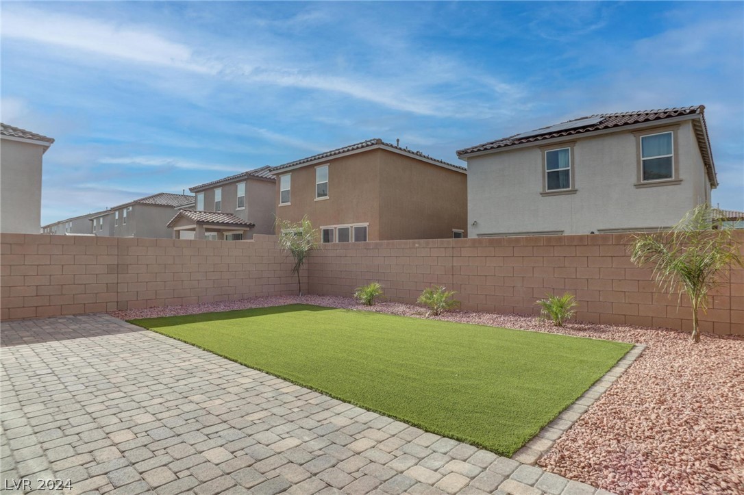 4100 Scarlet Cob Avenue