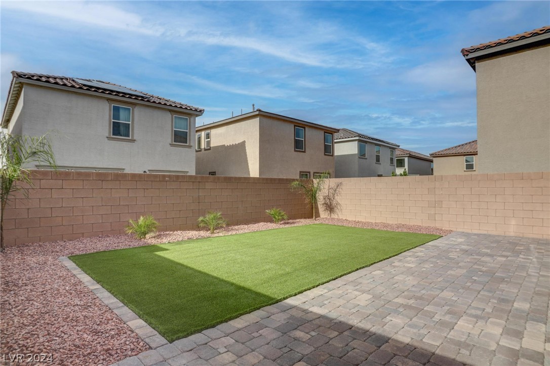 4100 Scarlet Cob Avenue