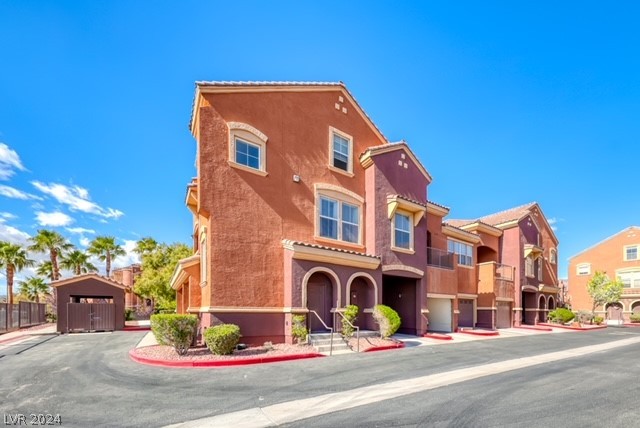 3975 North Hualapai Way 203