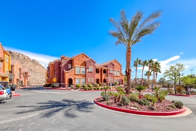 3975 North Hualapai Way 203