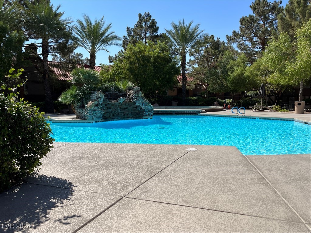 2200 South Fort Apache Road 2028