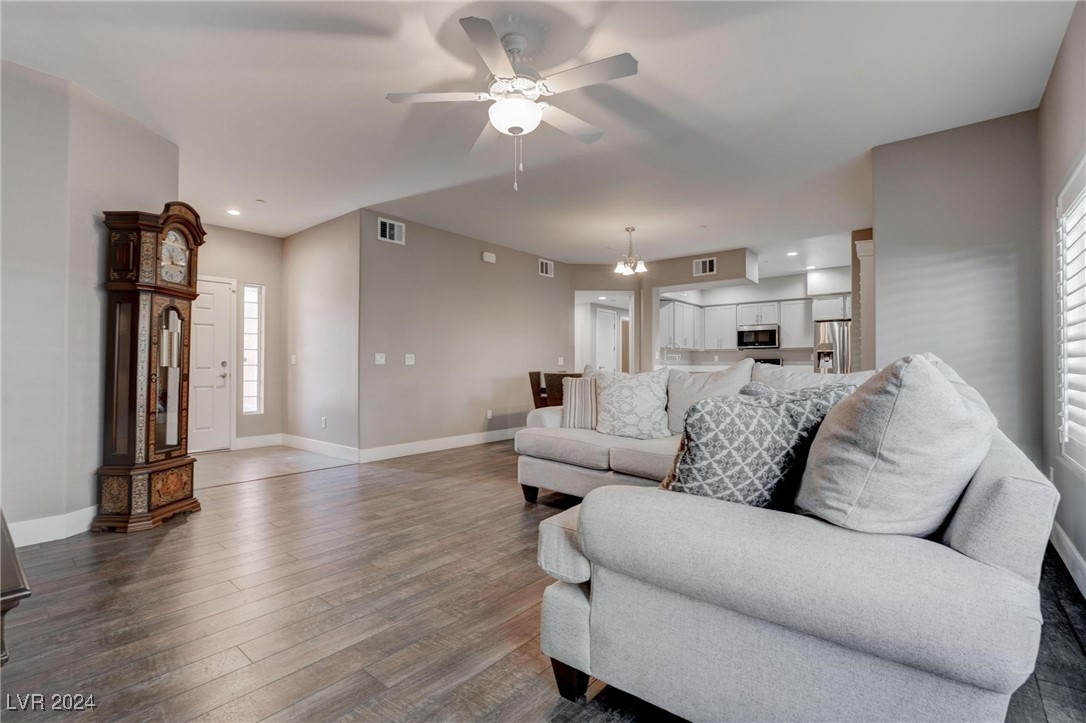 11870 Tevare Lane 1086