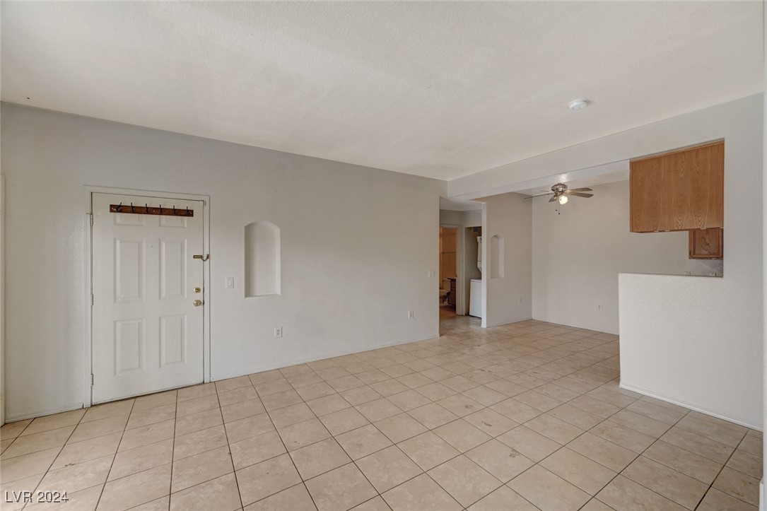 3318 North Decatur Boulevard 1170