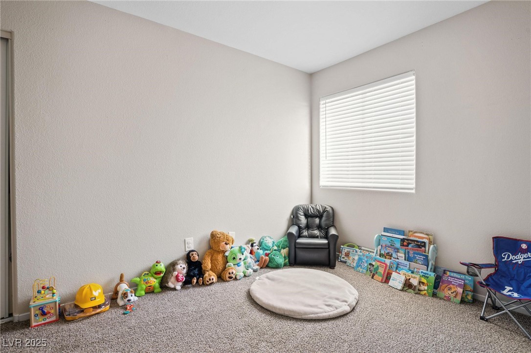 618 Lava Beds Way
