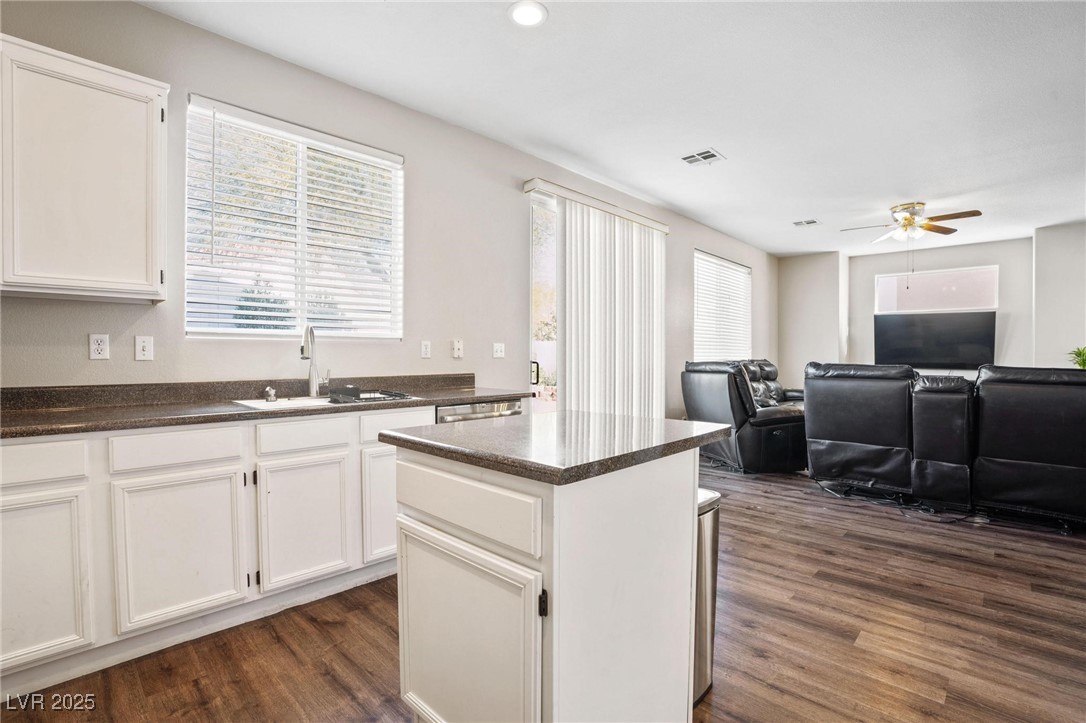 618 Lava Beds Way